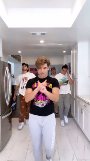 Garrett Clayton Instagram - That fridge bump 😂