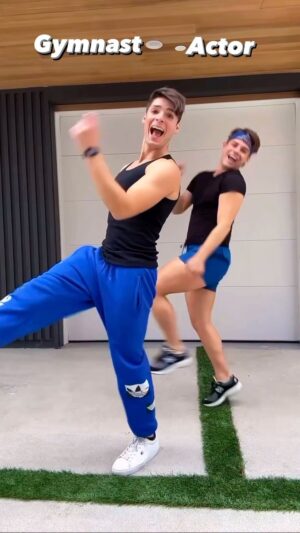 Garrett Clayton Instagram - Actor vs Gymnast Dance Battle 

#dancervsgymnast #dancebattle #whodiditbetter #dance #gymnast #funny #actor