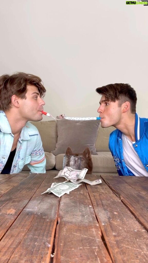 Garrett Clayton Instagram - Did this is one take🤠 #partysupplies #partygame #comedy #funny