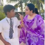 Gayathri Yuvraaj Instagram - 😜Naa romba strict-u😜 With my boy @tarun_yuvi_ @joshapp.tamil @officialjoshapp #joshmeinaaja #comedy #Fun #strict #strictparents #parent #jolly