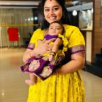 Gayathri Yuvraaj Instagram - “Twinning with my mini-me – because matching outfits make the best memories 👩‍👧💕 Me & yuga outfit @ilandhalir 👗👭#yuga #MommyAndMe #TwinningGoals” #MotherDaughterMoments