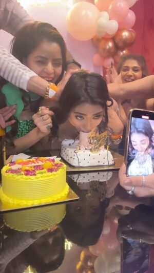 Gehana Vasisth Instagram - Kal ki sham we had ruks k nam … smashing party it was …. N my god , I had best time …. 
.
.
.
.
#trending #viral #instagram #love #explorepage #explore #instagood #fashion #follow #tiktok #like #likeforlikes #followforfollowback #photography #india #trend #instadaily #memes #music #style #trendingnow #reels #foryou #likes #photooftheday #model #beautiful #bollywood #bhfyp #gehanavasisth