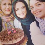 Gelare Abbasi Instagram – سیزدتون‌به در #شادروان 
عکس های پشت صحنه ی فیلم «شادروان » ❤️
@sinamehraad @bayati__nazanin @royateymourian @behrangalavi_official @masoud.salami @babiardalan @hossein.namazi.official @abbas.naderan @roozbeh_nematollahi