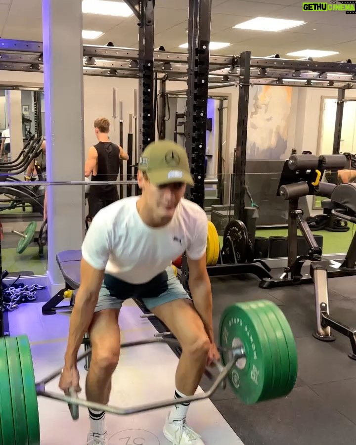 George Russell Instagram - Training sesh in my Austin limited edition cap. Definitely one of my favourites from my new collection with @mercedesamgf1. I hope you all love it regardless of whether you’re an F1 fan or not!