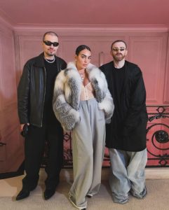Georgina Rodríguez Instagram - Another dream come true ❤️ 🇫🇷Thank you @vetements_official @gvasalia Paris,France