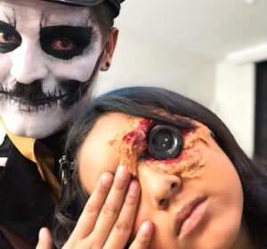 Gerly Hassam Instagram - En esta casa disfrazarse es más que una tradición, una forma de vida. 😝😝😝
Y el de esta noche no decepcionará. 😍😍 #halloween
