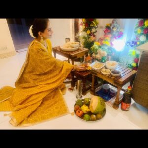 Giaa Manek Instagram - Ganesh Chaturthi 2020 ✨✨. 
.
.
.
#indianfestives #indianwear #festivevibes #festivefashion