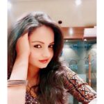 Giaa Manek Instagram - कॉफ़ी का मज़ा ही कुछ अलग है ! ☕️ #narration #integrity 🙃😉