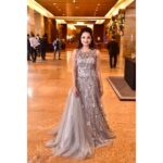 Giaa Manek Instagram - At the @middayindia “Gujarati Gaurav Awards “ felicitating personalities who have contributed immensely in their individual fields . Wearing - @kalkifashion