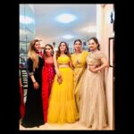 Giaa Manek Instagram - Your #dreams are #beautiful ..#shine brighter this #festive season and #chase your #dreams ! Thank you @guruchoudhary @debinabon @shreyaaroy and @ravitej.p for an amazing evening , I had a blast ! Wearing : @labelshian Styling : @shailjaanand 😘@shailshricouture #diwali #fun #friends #love #gratitude