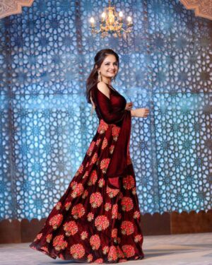 Giaa Manek Instagram - Looking back and feeling grateful ..
.
.
#throwbackthursday