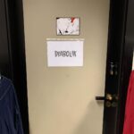 Giacomo Gianniotti Instagram - Adesso che il film e gia in sale da un paio di settimane volevo condividere un po di foto “backstage” delle riprese di il terzo capitolo dei nostri film con I Manetti Bros, Diabolik : Chi Sei? Grazie a tutti che avete gia visto il film e mi avete scritto. Grazie per I post, le foto, I video di voi in sala. Vorrei essere li con voi. Tanti artisti hanno lavorato tantissime ore per realizzare questo film per voi. Un grande abbraccio a tutta la mia famiglia Diabolik, e se non avete ancora visto il film Scappate al Cinema 🎥! Un abbraccio forte forte da Diabolik 🥷🏻 ❤️ Bologna, Italy