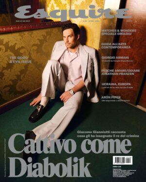 Giacomo Gianniotti Instagram - Finalmente posso condividere con voi il progetto che un anno fa’ mi ha totalmente cambiato la vita. 

Diabolik e’ un simbolo iconico dell’ Italia ed è uno di cui sono stato estremamente orgoglioso di interpretare. Ho trasformato corpo, mente e spirito per questo ruolo e ho un grande rispetto per il “Re del Terrore” come mai prima d’ora. 

Grazie a @do_production per aver realizzato questa opportunità.

Grazie a @rai_cinema @01distribution @mompracemfilm e sopratutto i #manettibros, I miei fratelli romani 🐺, per aver creduto in me come io in loro. Abbiamo fatto una cosa speciale ragazzi🙏🏽.

Grazie a Rossella Dellavalle, sei unica, grazie. 

Grazie a tutta la troupe di Roma, Bologna, Trieste e Slovenia. Siete fantastici. 

Un ringraziamento speciale a questi 4 che seguono, perché grazie al loro lavoro, ogni giorno, rendevano il mio lavoro sempre più facile. 

@gegedecarolis  🥷🏻 Costumi
@francescalodoli58 💋 Trucco
@lucapompozzi 💇🏻‍♂️💁🏻‍♂️ Capelli
@nayo_o 🏯 Scenografia 

Grazie al team di @esquireitalia @esquire @jimcnedd @elisa_voto @gniola per questa copertina e l’intervista per l’annuncio su di me come Il nuovo “Diabolik”. 

Grazie @silviaventurinifendi e @fendi per tutti i look fantastici. E a @audemarspiguet per l’orologio veramente stupendo. 

Grazie a @beatriceanna_ per il tuo immenso aiuto con tutta la promozione. 

Grazie al mio cast eccezionale. Valerio Mastandrea che non smetteva mai di farmi ridere e di essere un Ginko fantastico . 

E alla unica Miriam Leone @mirimeo che non smetteva mai di essere la perfetta Eva Kant. 

Grazie a mia moglie @nichole_gianniotti che mi ha seguito in Italia con il nostro cane, per supportare sempre i miei sogni e rendere sempre la mia vita più ricca. 

Grazie alla città di Bologna che mi ha totalmente catturato il cuore. Non vedo l’ora di ritornare. 

E per ultime, ma indubbiamente le più importanti, grazie a Angela e Luciana Giussani di aver creato Diabolik. Senza di loro non ci sarebbe stato niente di tutto questo. Le donne rendono tutto meglio in questo mondo. 

Giornata epica, niente piu segreti! Non vedo l’ora di condividere il film con voi, A presto.  

-Diabolik 🥷🏻 🔪