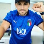 Giacomo Gianniotti Instagram - Andiamo ragazzi! #forzaazzurri #forzaitalia @azzurri @pixarluca @disneyplusit Los Angeles, California