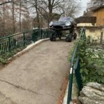 Giacomo Gianniotti Instagram - Adesso che il film e gia in sale da un paio di settimane volevo condividere un po di foto “backstage” delle riprese di il terzo capitolo dei nostri film con I Manetti Bros, Diabolik : Chi Sei? Grazie a tutti che avete gia visto il film e mi avete scritto. Grazie per I post, le foto, I video di voi in sala. Vorrei essere li con voi. Tanti artisti hanno lavorato tantissime ore per realizzare questo film per voi. Un grande abbraccio a tutta la mia famiglia Diabolik, e se non avete ancora visto il film Scappate al Cinema 🎥! Un abbraccio forte forte da Diabolik 🥷🏻 ❤️ Bologna, Italy