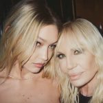 Gigi Hadid Instagram – solo una notte 🌙
so grateful always to my @versace family, @donatella_versace and the whole team, for taking such good care of me in Milano. Vi amo tutti ! ! @piergiorgio @kjeldgaard1 @patmcgrathreal @guidopalau