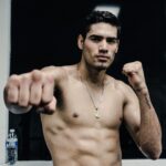 Gilberto Ramírez Instagram - Lo que hacemos hoy es lo que más importa 💯🇲🇽🥊. #zurdoramirez - What we do today is what matters the most 💯🇲🇽🥊. #zurdo
