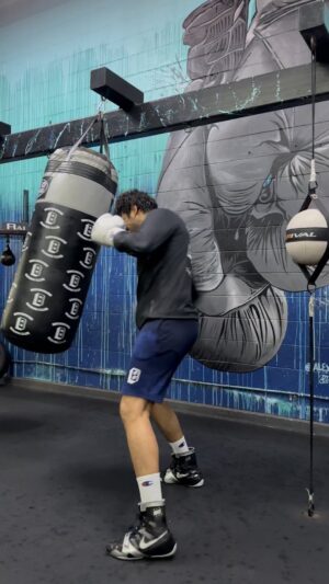 Gilberto Ramírez Instagram - Less than 3 weeks to go‼️ Sunday Funday @BrickhouseBoxingClub 💯🇲🇽🥊. #zurdoramirez #zurdosmith #lasvegas #nevada