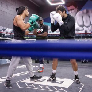 Gilberto Ramírez Instagram - Si puedes soñarlo, puedes lograrlo 💯🇲🇽🥊. #zurdo
-
If you can dream it, then you can achieve it 💯🇲🇽🥊. #mazatlan #sinaloa #mexico