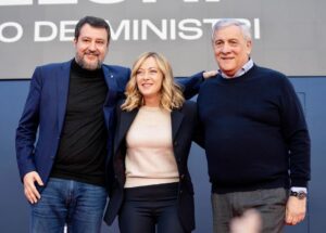 Giorgia Meloni Instagram - Grazie a quanti hanno reso possibile questa splendida edizione. Grazie ai ragazzi di Gioventù Nazionale per l’impegno e la passione che hanno messo per la buona riuscita e a tutti coloro che hanno contribuito a rendere #Atreju il grande luogo di idee e confronto che è. 
Avanti insieme 🇮🇹
