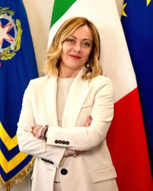 Giorgia Meloni Instagram - La festa della donna non è solo un giorno di celebrazione, ma un’occasione per riflettere sulle conquiste raggiunte e sugli obiettivi ancora da perseguire. 

Grazie al supporto di politiche concrete messe in atto dal nostro Governo, abbiamo promosso l’occupazione femminile, i cui risultati - certificati dai dati Istat - ci rendono particolarmente fieri. 

Tuttavia, non possiamo fermarci qui. Siamo consapevoli che ci sono ancora sfide da affrontare e continueremo a lavorare con determinazione per garantire alle donne un futuro migliore in cui possano realizzare pienamente il loro potenziale, senza dover scegliere tra vita e lavoro. 

Un grazie a tutte le donne per come dimostrano, ogni giorno, il loro impegno, la loro determinazione e la loro infinita capacità di fare la differenza nella società.