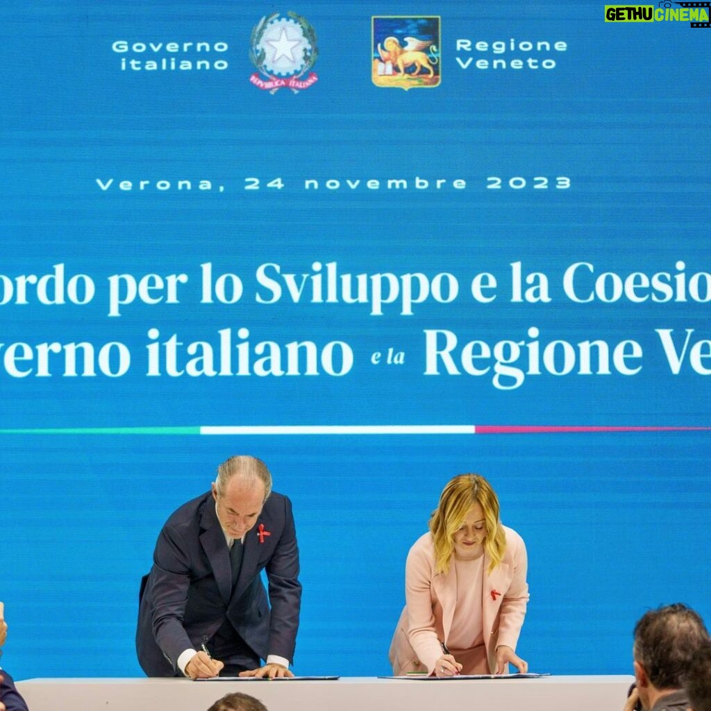 Giorgia Meloni Instagram - Verona, firma dell’Accordo per lo Sviluppo e la Coesione tra il Governo e la Regione Veneto.
