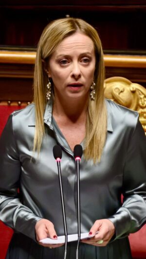 Giorgia Meloni Instagram - Dal mio intervento al Senato per le comunicazioni in vista del prossimo Consiglio europeo.
