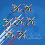 Giorgia Meloni Instagram – Tanti auguri alla Pattuglia Acrobatica Nazionale dell’Aeronautica Militare che oggi compie 63 anni. Orgoglio d’Italia e simbolo della nostra unità nazionale. Onore alle nostre Frecce Tricolori 🇮🇹