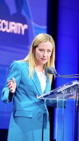 Giorgia Meloni Instagram - Oggi al “Budapest Demographic Summit” per ribadire che il tema della natalità è una priorità assoluta del nostro Governo e che respingeremo ogni attacco ideologico alla famiglia, poiché questa non limita la libertà di nessuno ma accresce la ricchezza di tutti.