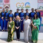 Giorgia Meloni Instagram - Arrivo in India per il G20.