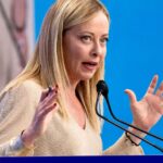 Giorgia Meloni Instagram - La transizione ecologica è importante, ma non possiamo smantellare la nostra economia per inseguirla. Va fatta con criterio, andando di pari passo alla sostenibilità sociale ed economica.