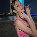 Giovanna Chaves Instagram – 🩰🩰 Jumeirah Beach – Dubai, UAE