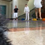 Giulia De Lellis Instagram - Le ultime dal mio rullino 🗞️ - sveglia presto ogni mattina. Io felice, Ninni meno - mai senza @audreraudrer + 🧃 di melograno: pulite dentro e belle fuori. - Mutty presa benissimo - posso dire? Nel mio programma programma detox il cibo non è mancato - a mia mamma si - ma di palestra ne era piena! - grazie Adriano (cane di Ninni) per questa foto ricordo meravigliosa - torno a casa che sto da Dio! La mia testa ed il mio corpo ne avevano bisogno 🤍🫶🏻🌸 Lucia Magnani Health Clinic