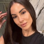 Giulia De Lellis Instagram - Super fast morning routine with my new #ghdchronos for a faster and ultra-glossy look! La piega perfetta in pochi minuti 🎀💗 @ghditalia #adv