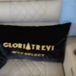 Gloria Trevi Instagram - Ya llegamos a casita después de unas semanas intensas… me siento muy agradecida con Dios, la vida, ustedes, los amigos, la familia y mis princesas las dueñas de mis quincenas 😂😂😂😂 a recargar pilas! Para vernos x primera vez #isladivina en mi amado Monterrey