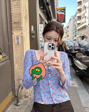 Go Youn-jung Instagram - 🪻🫐🍆💜
