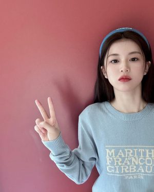 Go Youn-jung Instagram - 🦕