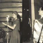 Googoosh Instagram - #Tbt 🍁 از اون روزا تا امروز 🎙️ #Googoosh #گوگوش