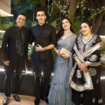 Govinda Instagram - आहूजा परिवार से आप सबको दिवाली की हार्दिक शुभकामनाएँ 🙏🏻 Happy Diwali ☺️🪔✨