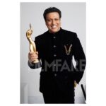 Govinda Instagram - Thank you @filmfare @jiteshpillaai for This Golden Lady!! ❤️ #filmfare2020
