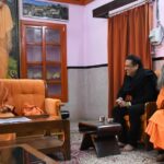 Govinda Instagram - It was a Pleasure meeting Chief Minister of Uttar Pradesh Yogi Adityanath ji had a lovely conversation & Thank you so much for all the regards.😊 @myogi_adityanath