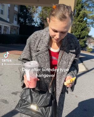 Grace VanderWaal Instagram - 19th birthday I was gonna post this super mature paragraph about how much I’ve grown this year but I’m still that same ol bitch low key😭 hAPPY BIRTHDAY TO ME