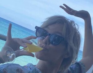 Grace VanderWaal Instagram - We meet friends on boat