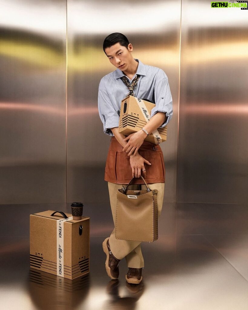 Greg Hsu Instagram - Embodying the archetype of the corporate artisan, #FendiAmbassador Kuanghan Hsu stars in the #FendiSS24 campaign. Directed by Nico Vascellari, the campaign was shot in Florence on a set inspired by Fendi Factory, the Maison’s innovative hub for excellence in leather goods and a destination for artisans of the future. Artistic Director of Accessories and Menswear: @silviaventurinifendi Artistic Director of Jewellery: @delfinadelettrez Creative and Film Direction: @nicovascellari Photography: @brunostaub Styling: @ganio Talent: @kuanghanhsu Hair: @garygillhair Hair: @zoom_edmund Makeup: @daniel_s_makeup Makeup: @jasmine_kao1 Set Design: @andreacellerino