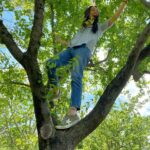 Gupse Özay Instagram – Ağaç gördüm mü tırmanırım; salıncak buldum mu sallanırım. Bunu bilin… ☀️