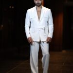 Gurmeet Choudhary Instagram - 🤍🪽 . . Outfit custom made by @shilpsaxena 👌🏻 📸 @sk_.click . #whitetheme