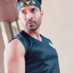 Gurmeet Choudhary Instagram - Get up, stand up, Don’t give up the fight . . Thanks @raakeshyadhav 📹 @kirankumarmishra