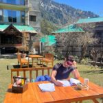 Gurmeet Choudhary Instagram - 🎬 Preparing for a role starts long before the cameras roll! As an actor, diving into the script beforehand isn’t just important—it’s essential. Understanding your character, their motivations, and the story’s nuances sets the stage for an authentic performance. 📖 #ScriptStudy #PreparationIsKey #actorlife #manali Manali, Himachal Pradesh