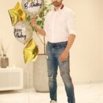 Gurmeet Choudhary Instagram - Appreciating all the love and wishes ❤️🙏🏻 Celebrating life with gratitude 🥳🎊 . . . . #happybirthdaytome #happybirthday