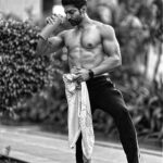 Gurmeet Choudhary Instagram - Morning starting with sweat…